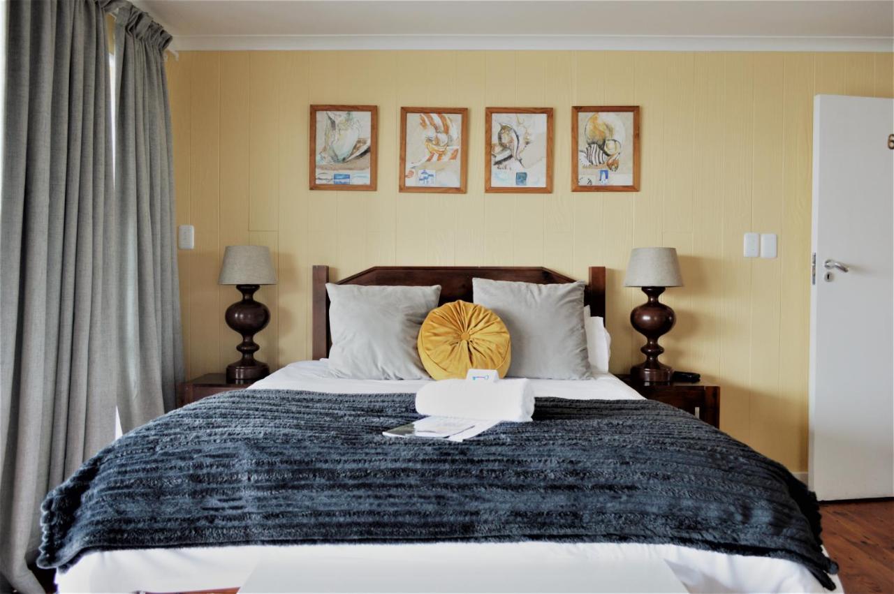 Point Village Guest House Mossel Bay Extérieur photo