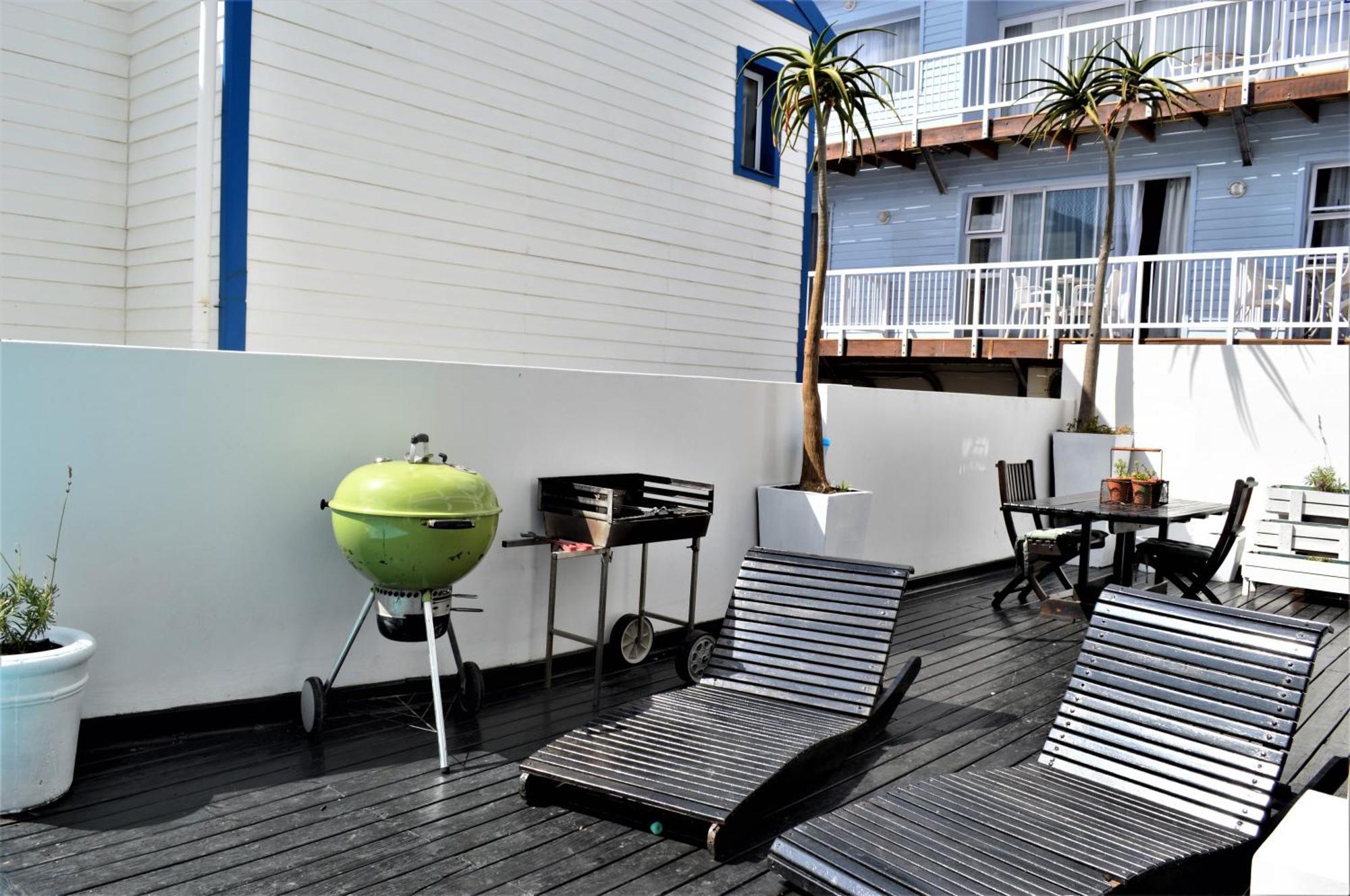 Point Village Guest House Mossel Bay Extérieur photo